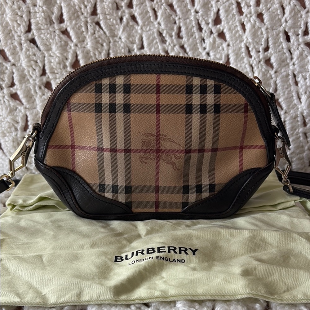 ❌🚫SOLD ❌Burberry Tan and Black crossbody bag